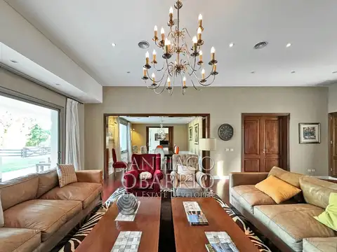 Casa en Venta en Lujan, USD 880.000