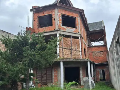 Terreno en Venta en Banfield, USD 210.000