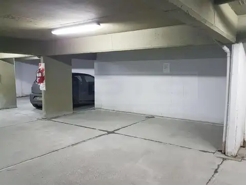 Cochera fija cubierta c/acceso por rampa, a 1 cuadra de Av. Centenario, San Isidro