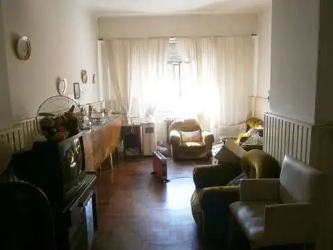 Av.Mitre 1900, Piso 2