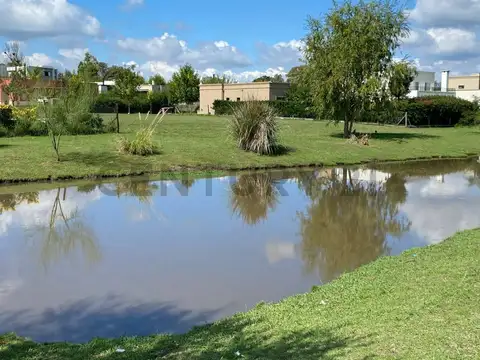 Casa 6 ambientes con 3 baños