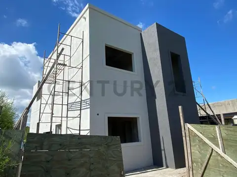 Casa en Venta en Pilar del Este - Casas del Este, USD 249.000