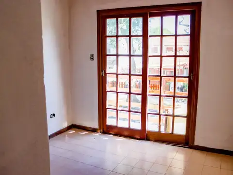 Depto Tipo Casa en Venta de 4 ambientes
