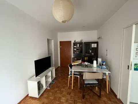 Departamento en Alquiler en Coghlan, $ 550.000