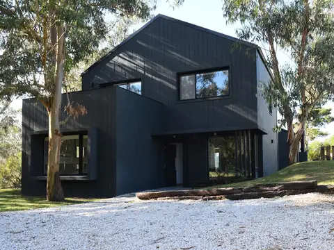 Casa en Barrio Costa Esmeralda