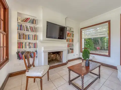 Casa 7 ambientes con 3 baños