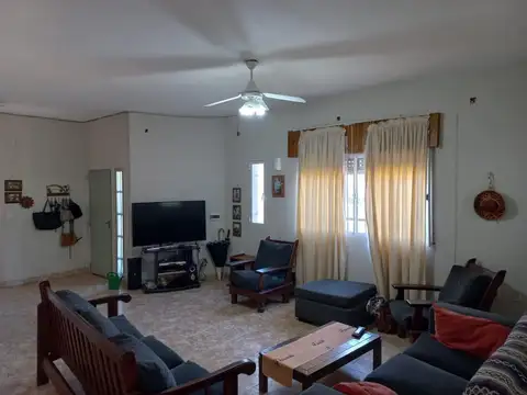 Casa en Alquiler de 4 dormitorios