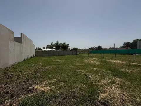 ¡Un terreno increíble te espera en la calle Luzuriaga entre Ajó y Barracas!