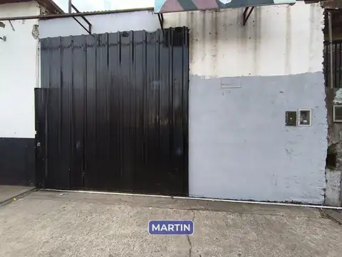 Av. Pres. Hipólito Yrigoyen 200