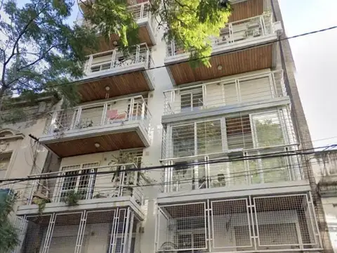 3 De Febrero  700 6°