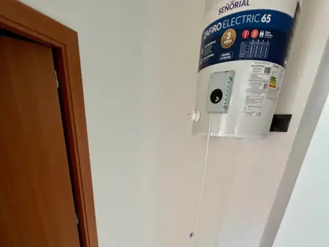 DEPARTAMENTOS 2 AMB - 1º, 2º Y 3º PISO - CON BALCON - ENTREGA INMEDIATA