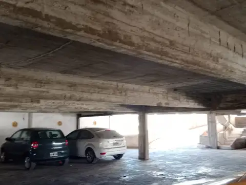 VENTA DE COCHERA, CENTRO DE ROSARIO.