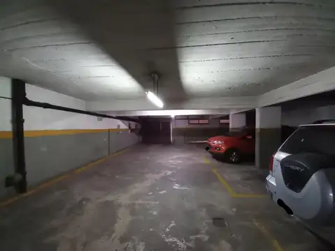 Azcuénaga e/ Tucumán y Lavalle