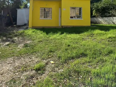 Casa en venta - 2 Dormitorios 1 Baño - Uruguay