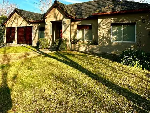 Casa en Venta en City Bell, USD 310.000