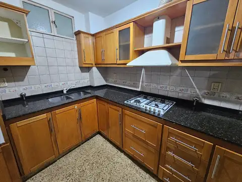 Departamento 3 ambientes con 2 baños