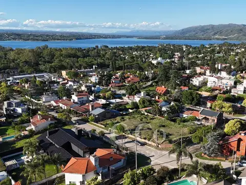 Terreno en Venta en Costa Azul, USD 160.000