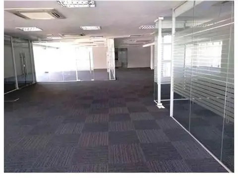 Oficina en Alquiler 40 años