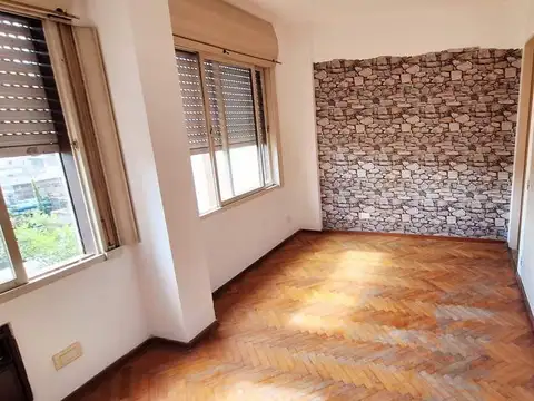 Colon 1300, Piso 05 02