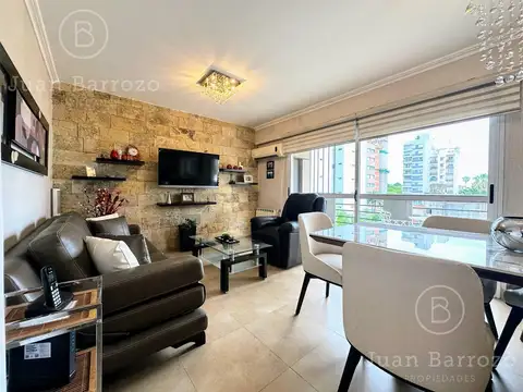 Venta Departamento (Piso único) de 3 ambientes con cochera en Banfield Este
