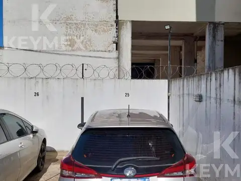 Venta cochera zona centro La Plata-56 entre 6 y 7