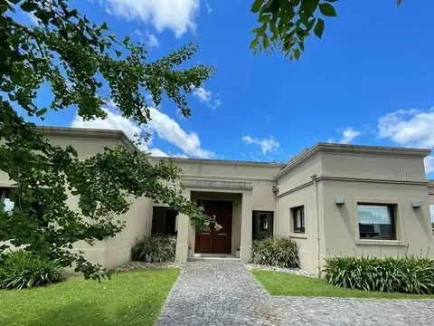 Casa en Venta de 3 dormitorios