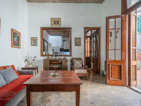 Venta Casa  - Colegiales - 6 ambientes