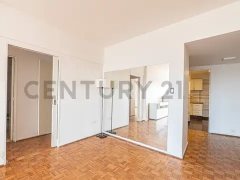 Av. del Libertador 200, Piso 0