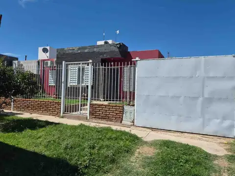 Casa en Venta, Barrio 900 Viviendas - La Punta.