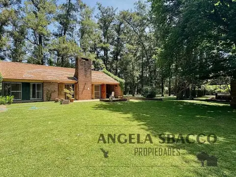 Casa 4 ambientes con 3 baños