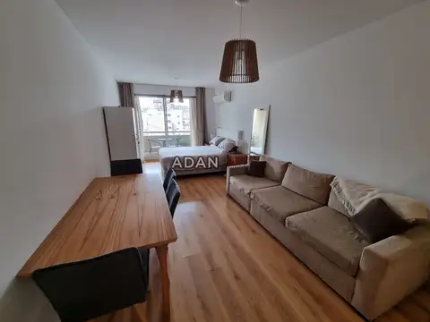 Exc. Monoambiente c/cochera de 44m2 al frente c/balcon en edificio con Amenities. Seg. 24hs