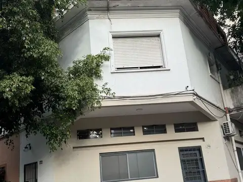 Depto Tipo Casa en Venta en Saavedra, USD 115.000