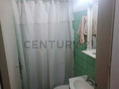 CASA EN VENTA DE 3 DORMITORIOS EN BARRIO JARDIN