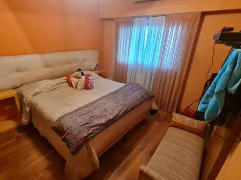 CASA EN LOTE PROPIO EN VENTA  DE 4 AMBIENTES - VILLA BALLESTER