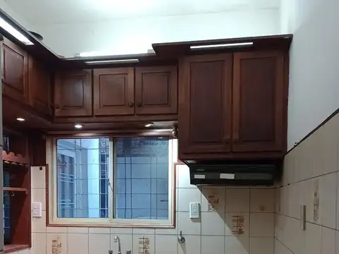Depto Tipo Casa en Alquiler con 1 cocheras