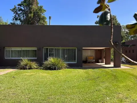 Casa 2 Dormitorios Funes Elorza 2200