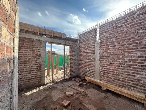 CASA EN VENTA EN LA QUEBRADA