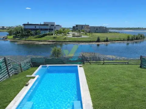 Casa en Venta de 4 dormitorios