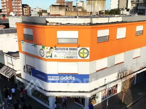 Local en Venta en Berazategui, USD 1.800.000