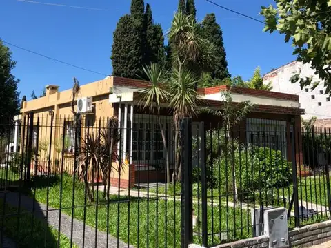 Casa en Venta en Temperley, USD 250.000