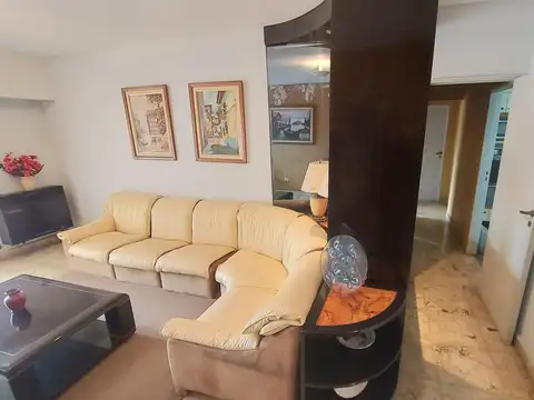 Depto Tipo Casa en Venta 40 años