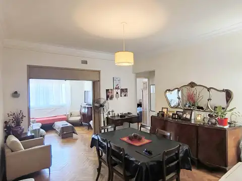 Departamento 4 ambientes cerca de UADE en Monserrat