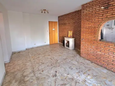 VENTA. DEPTO. 3 AMB. FRENTE. FLORESTA