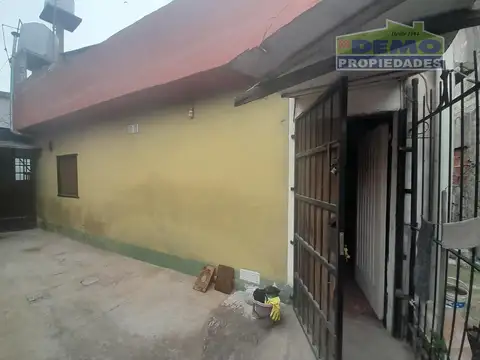 Alfredo Palacios al N° 2000 E/ Fray Luis Beltran y Beaucheff