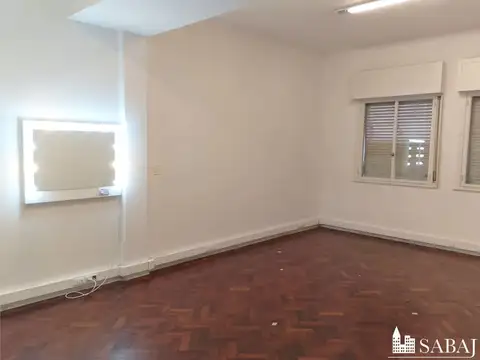 Santiago del Estero 200, Piso 1