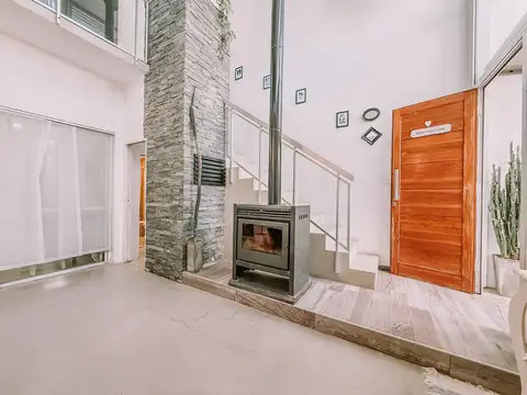 Depto Tipo Casa en Venta de 4 ambientes
