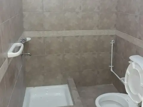 Arzobispo Espinosa 1000, Piso 1