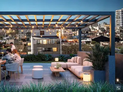 Venta en Pozo. Local Comercial. Gran Patio. Saavedra