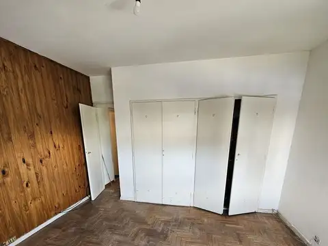 Departamento 3 Ambientes con Cocina independiente y Balcon.