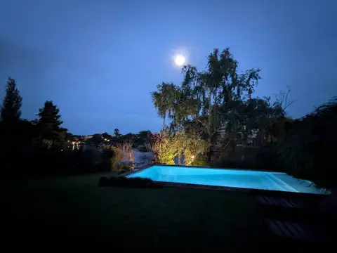 Casa 4 ambientes con 3 baños